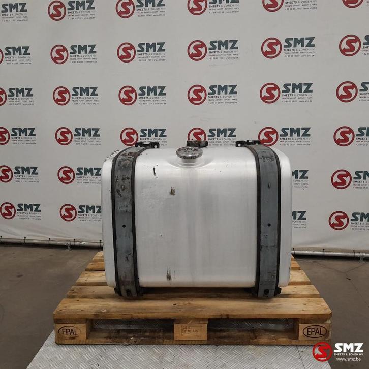 Occ brandstoftank 330L + brandstofniveausensor + s, Auto-onderdelen, Vrachtwagen-onderdelen, MAN, Brandstofsystemen, Gebruikt