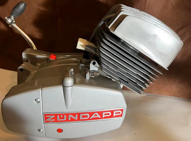 Zundapp 5 snelheden, Fietsen en Brommers, Brommeronderdelen | Zundapp, Zo goed als nieuw, Cilinder, Ophalen
