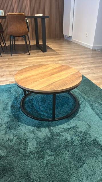 Salontafel beschikbaar voor biedingen