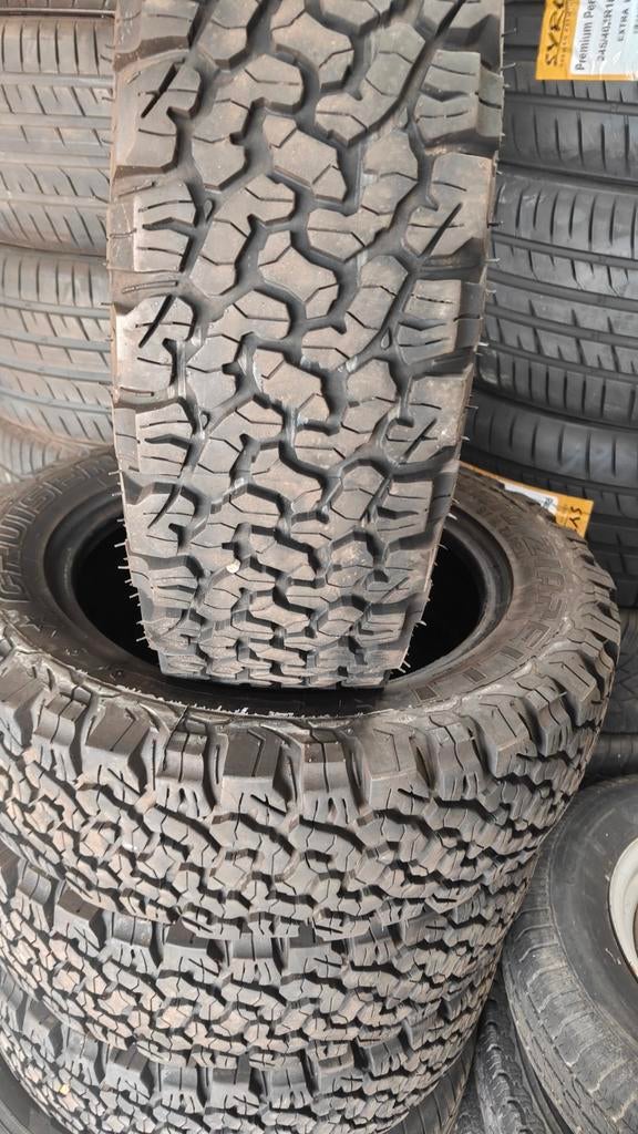 205/65r16c continental 60€ l'unité avec assemblage et équili, Enlèvement