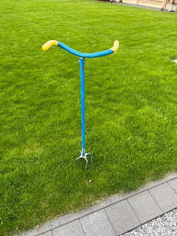 Tuinklauw beschikbaar voor biedingen