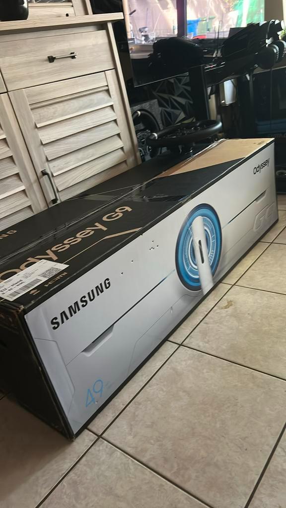 Samsung Odyssey, Computers en Software, Monitoren, Zo goed als nieuw, In hoogte verstelbaar, HD, Ophalen
