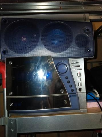 Radio kenwood  beschikbaar voor biedingen