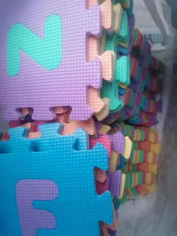 70 stukjes puzzelmat, Enlèvement ou Envoi, Comme neuf