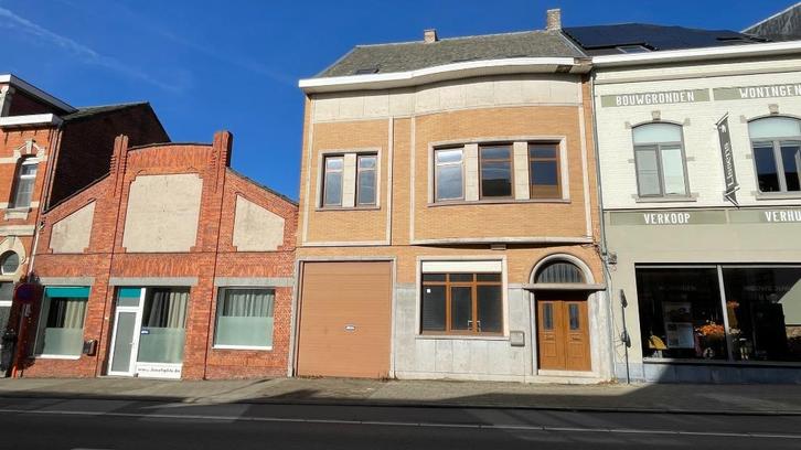 Scherpenheuvel: Gebouw met veel potentieel., Immo, Huizen en Appartementen te koop, Provincie Vlaams-Brabant, 200 tot 500 m², Tussenwoning