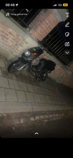 Viva city 70 cc lees beschrijving, Fietsen en Brommers, Ophalen of Verzenden, Zo goed als nieuw