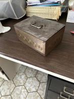 Franse oude brandkoffer -  klein model, Ophalen