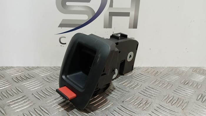 Achterbank slot van een Mercedes B-Klasse, Auto-onderdelen, Interieur en Bekleding, Mercedes-Benz, Gebruikt, 3 maanden garantie