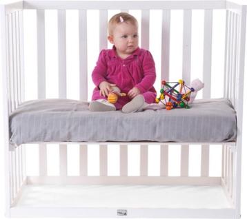 Co-sleeper in hout met matrasje beschikbaar voor biedingen
