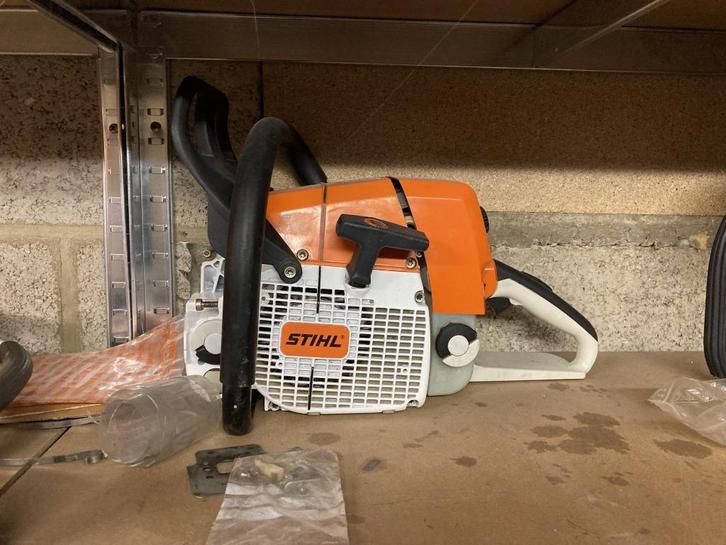 Lot Tronçonneuses STIHL MS440 - MS200T - KM130, Doe-het-zelf en Bouw, Gereedschap | Zaagmachines, Gebruikt, Kettingzaag, Ophalen