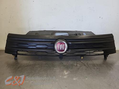 Grille van een Fiat Talento (XXXXXXXX), Auto-onderdelen, Carrosserie, Fiat, Gebruikt, 3 maanden garantie, Ophalen of Verzenden