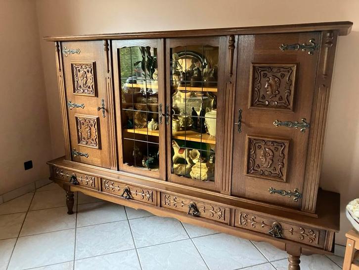 Grote buffet/vitrine kast jaren 60-70, Antiek en Kunst, Curiosa en Brocante, Ophalen