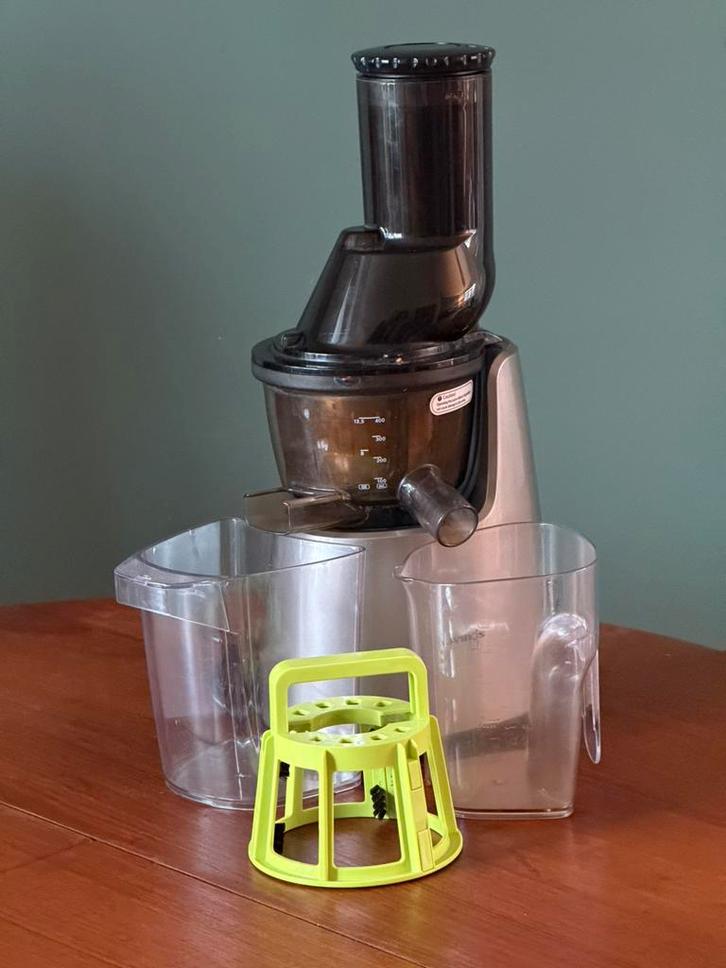 Kuvings slowjuicer, Elektronische apparatuur, Juicers, Zo goed als nieuw, Slowjuicer, Ophalen