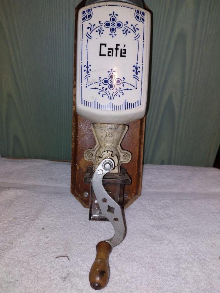 oude wandkoffiemolen, begin 1900, Antiek en Kunst, Curiosa en Brocante, Ophalen of Verzenden