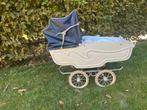 Antieke poppenwagen, Ophalen