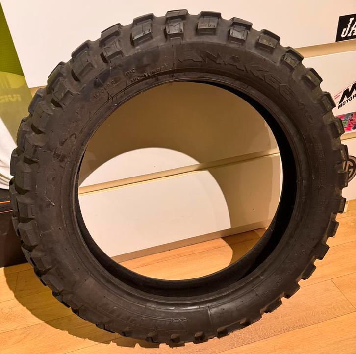 Pneu avant + arrière ENDURO en parfait état, Motos, Pièces | Toutes-marques, Neuf, Enlèvement