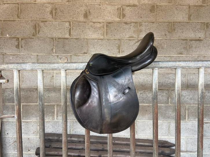 LG Springzadel/veelzijdigheidszadel te koop, Dieren en Toebehoren, Paarden en Pony's | Zadels, Gebruikt, Springen, Ophalen of Verzenden