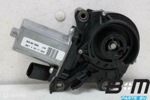 Sluithulpmotor rechtsvoor VW Touareg 3EB837059A, Auto-onderdelen, Interieur en Bekleding, Gebruikt