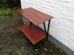 Een VINTAGE TV-tafel met wielen, Antiek en Kunst, Curiosa en Brocante, Ophalen