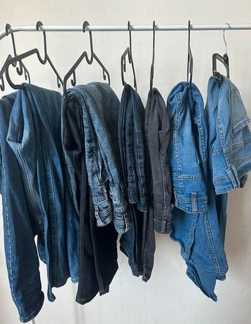 Jeans  beschikbaar voor biedingen
