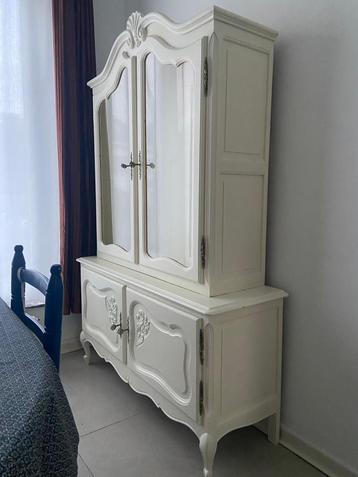 Armoire/vaisselier beschikbaar voor biedingen