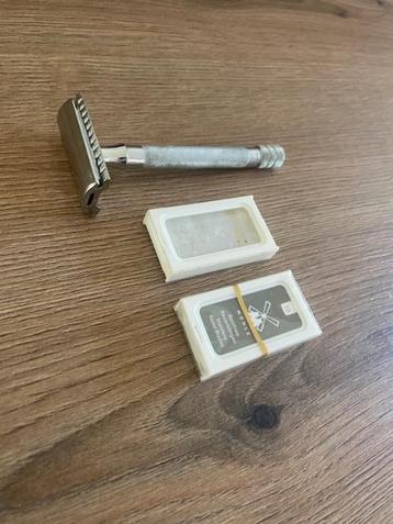 safe razor - scheermes + 12 mesjes, Enlèvement ou Envoi, Utilisé, Tout le visage, Soins