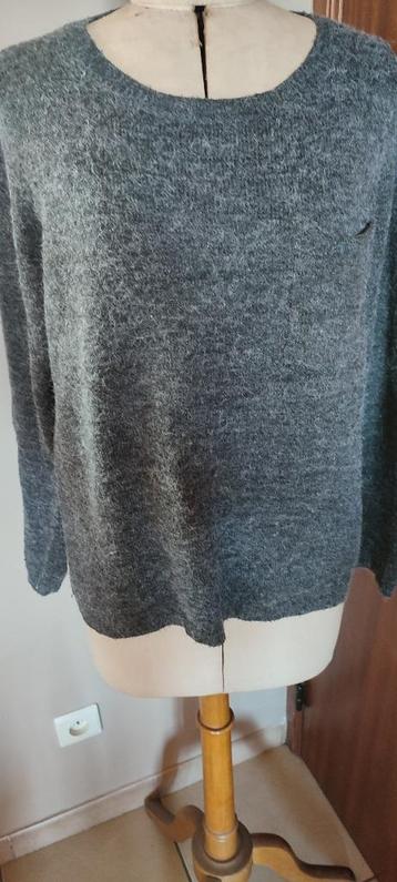 Grijze trui „QS BY s Oliver” beschikbaar voor biedingen