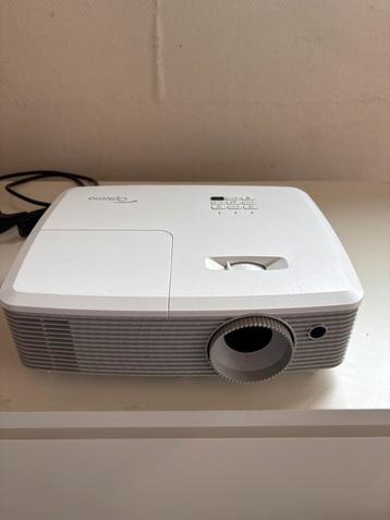 Optoma projector + scherm | Nieuwprijs €800 – nu €350 beschikbaar voor biedingen