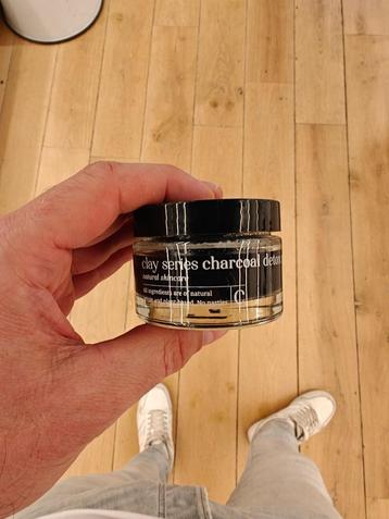 RainPharma Charcoal Mask  beschikbaar voor biedingen