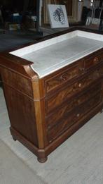 MOOIE MACHONIEHOUTEN COMMODE, Ophalen