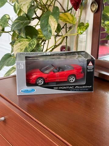 Welly - Pontiac Firebird uit 2001 (1:26) beschikbaar voor biedingen