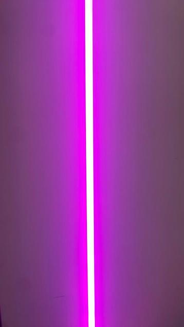 Hay neon tube led slim 1,2m beschikbaar voor biedingen