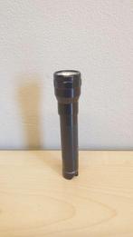 Mini zaklamp pillamp, H 8,2cm, diam 1,5cm, AAA batterij 1,5V, Ophalen of Verzenden, Batterij