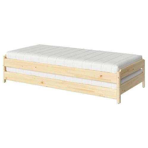 Stapelbaar logeerbedden compleet met matras en lakens, Huis en Inrichting, Slaapkamer | Bedden, Nieuw, Eenpersoons, 80 cm, 200 cm
