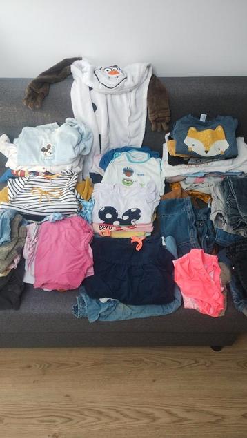 Groot kledingpakket meisje maat 86 beschikbaar voor biedingen