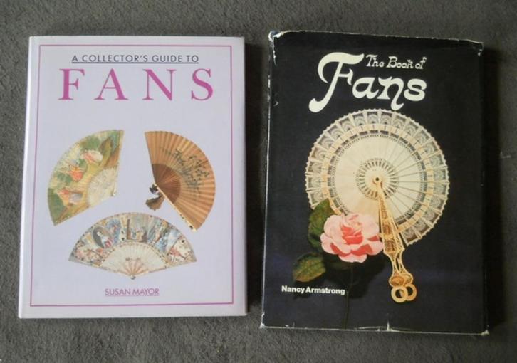 Lot de 2 livres sur les éventails de collection (en anglais), Antiek en Kunst, Curiosa en Brocante, Ophalen of Verzenden