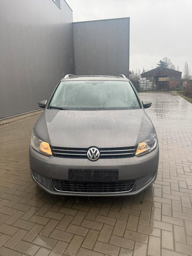 Volkswagen Tauran 1.4 essence 7 places, Autos, Volkswagen, Entreprise, Touran, Essence, MPV ou Monospace, 5 portes, Boîte manuelle