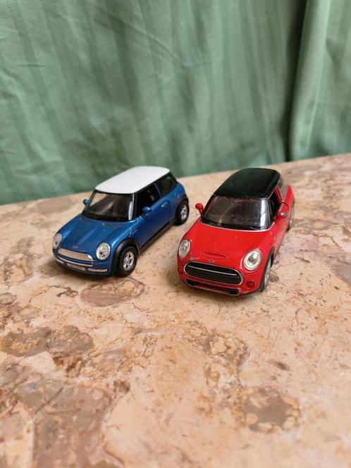 Rode en blauwe Mini Cooper (schaal 1/38), Kinderen en Baby's, Speelgoed |Speelgoedvoertuigen, Gebruikt, Ophalen