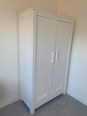 Witte Kast - Kinder/Baby Kamer Kast  beschikbaar voor biedingen