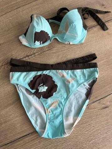 Bikini maat 42 ( large ) beschikbaar voor biedingen