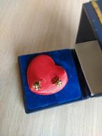 gouden oorbellen 18 Karaat, Geel, Ophalen of Verzenden, Zo goed als nieuw, Knopjes of Stekers