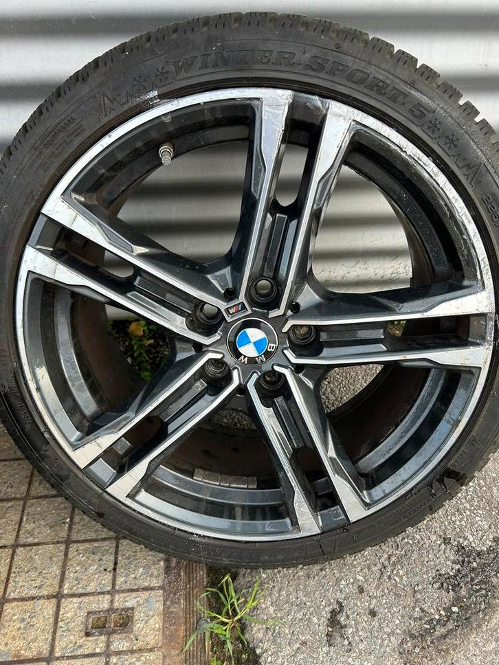 Jante et pneu neige bmw 5/112, Autos : Pièces & Accessoires, Pneus & Jantes, Jante(s), Pneus hiver, Enlèvement