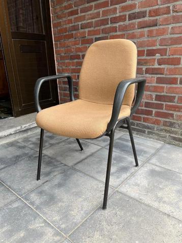 Sitag stoelen beschikbaar voor biedingen