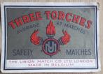 Étiquette vintage Lucifers 10/7 cm TROIS TORCHES/Set au vers, Comme neuf, Boîtes ou marques d'allumettes, Enlèvement ou Envoi