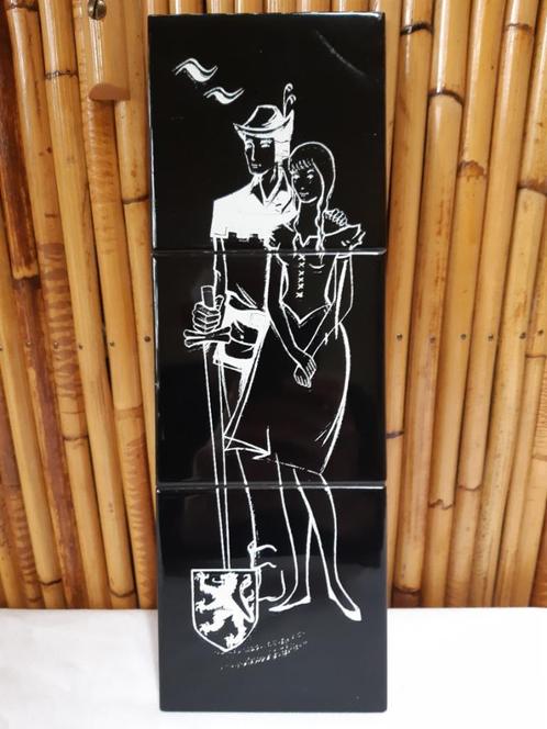 Cadre vintage 1960 carrelages noirs déco médiévale Flandre, Maison & Meubles, Accessoires pour la Maison | Cadres, Utilisé, Moins de 50 cm