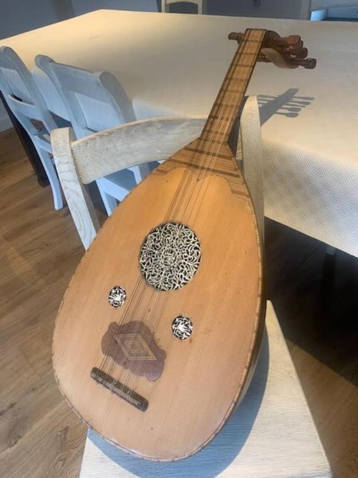 OUD syrien - George Abdu Nahat, Muziek en Instrumenten, Snaarinstrumenten | Overige, Zo goed als nieuw, Luit, Saz of Bouzouki