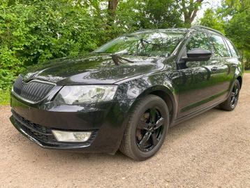 SKODA OCTAVIA 1.6 TDI, Autos, Euro 5, Achat, Carnet d'entretien, Boîte manuelle
