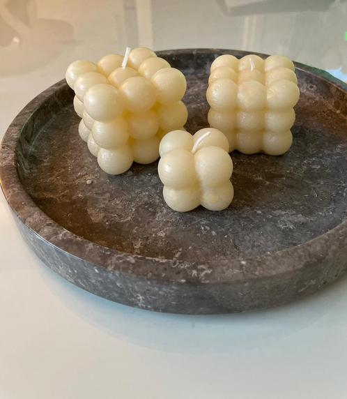 Bubbel/kubus kaarsen, Huis en Inrichting, Woonaccessoires | Kandelaars en Kaarsen, Nieuw, Kaars, Minder dan 25 cm, Wit, Crème