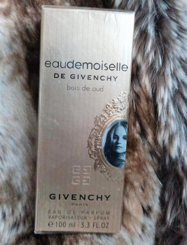Bois de bois Givenchy 100ML euro de parfum de luxe, Collections, Parfums, Enlèvement