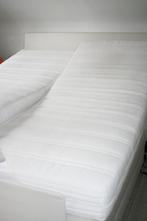 Tweepersoons boxspring met elektrische bediening, Ophalen, Tweepersoons, Zo goed als nieuw, 160 cm